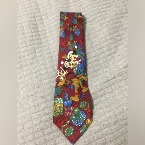 Lot of 4 Cartoon Christmas Ties Disney and Looney Tunes - Picture 11 of 13